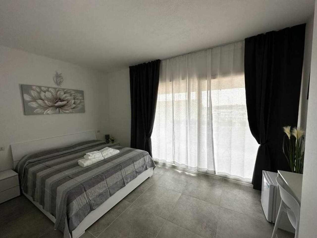 La Residenza Del Re Bed & Breakfast Palau Luaran gambar